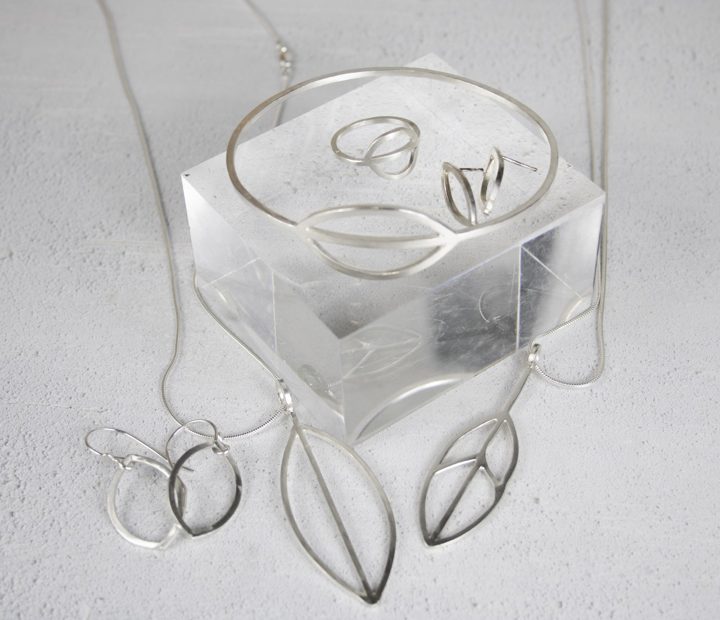 Linea pendant, ring, earrings and bangle